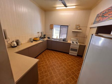 Cairns North - Photo 5