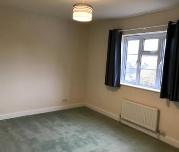 4 bedroom detached house to rent - Photo 4