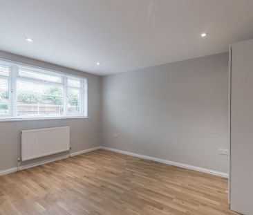 2 bedroom ground floor flat to rent - Photo 4