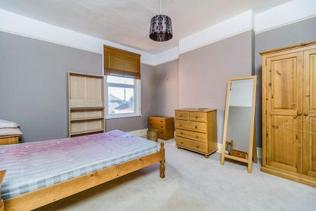 5 bedroom terraced house to rent - Photo 5