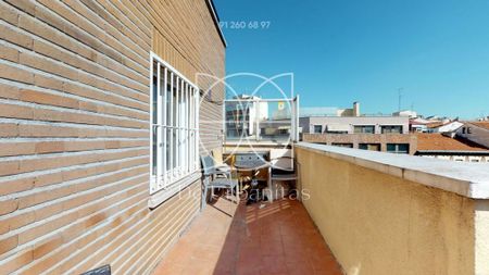 2 room luxury penthouse for rent in Madrid, Autonomous Region of Madrid - Photo 2