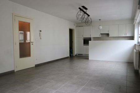 Appartement met 2 slaapkamers en autostaanplaats. - Foto 5