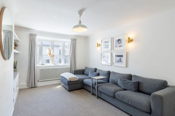 2 Bed Flat, Limerston Street, SW10 - Photo 1