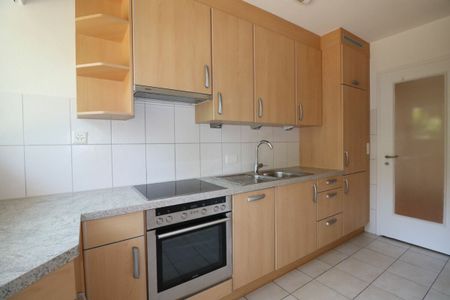 Zwischen Wasserturm Bruderholz und Bahnhof SBB - schöne 3-Zimmerwohnung auf dem Bruderholz (ideal für Singles oder Paare) - Foto 3