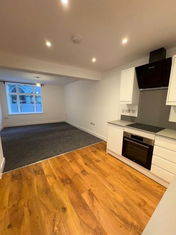 2 Bed Maisonette Flat - Photo 5