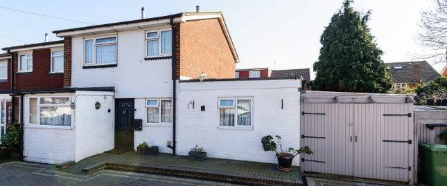 Aintree Close, Uxbridge UB8, London - Photo 1