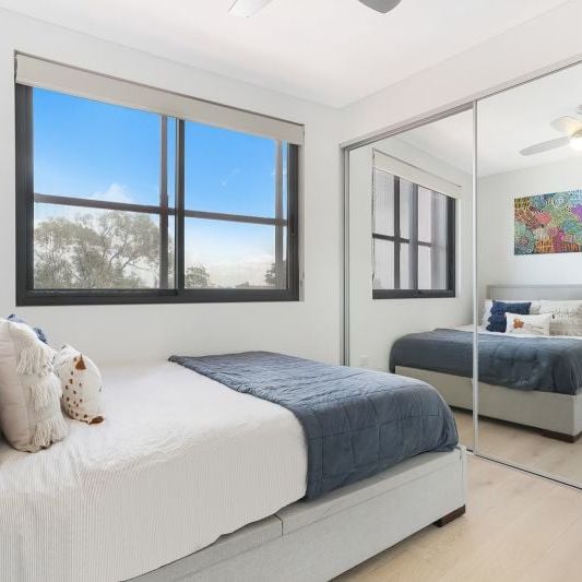 Modern Apartment Living Moments from Maroubra Beach - Photo 1