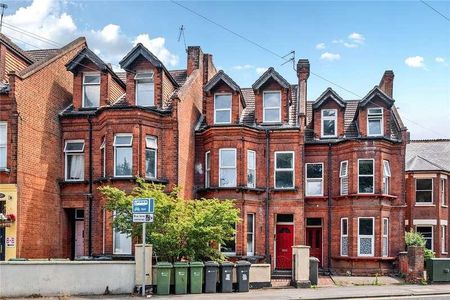 Woodbridge Road, Guildford, Surrey, GU1 - Photo 2