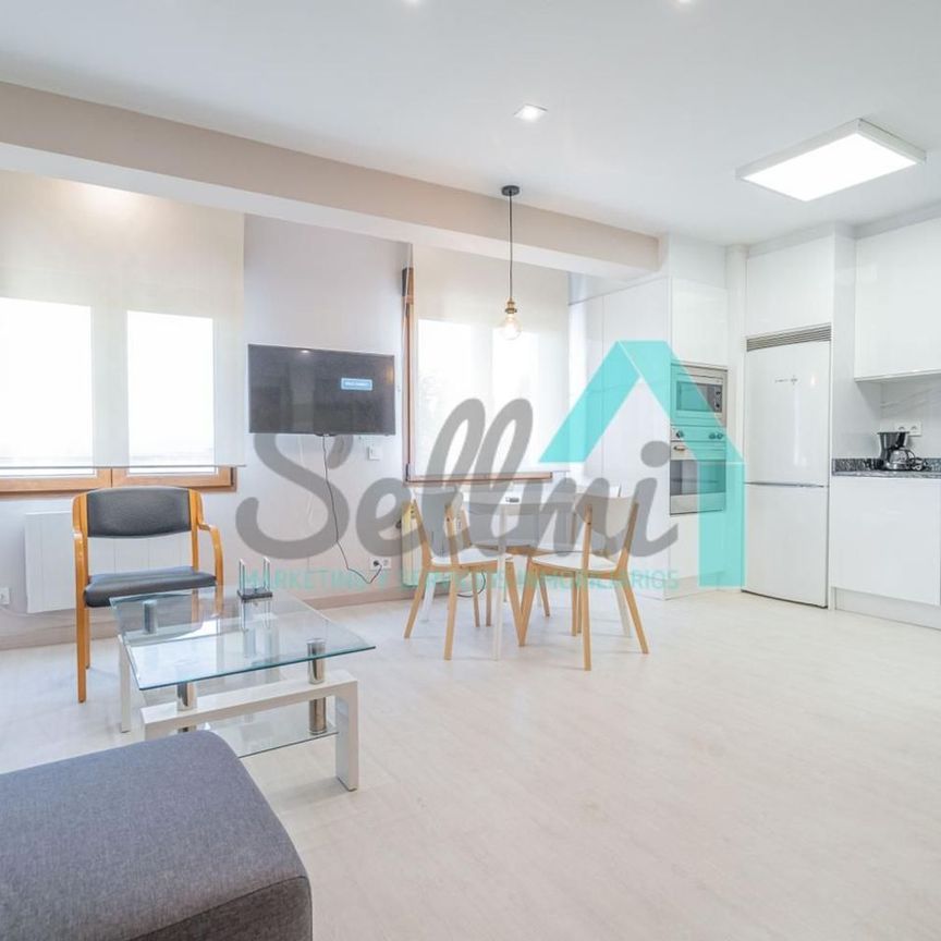 Alquiler de piso en Calle Adelantado de la Florida - Foto 1