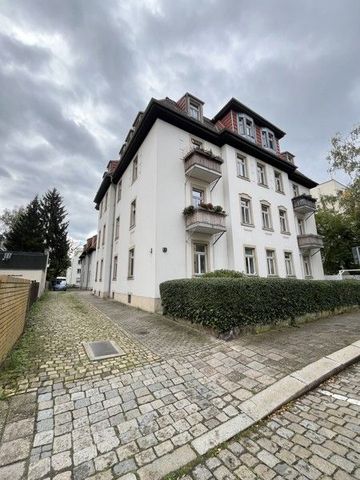 Schöne 2-Raum-Wohnung im Altbau in Dresden-Löbtau! - Photo 2