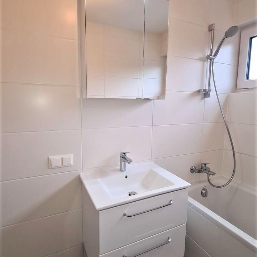 GRÜNBLICK, RUHELAGE, 67 m2 Neubau mit 2 Balkone, Wohnküche, 2 Zimmer, Wannenbad, Parketten, Lavendelweg - Photo 1