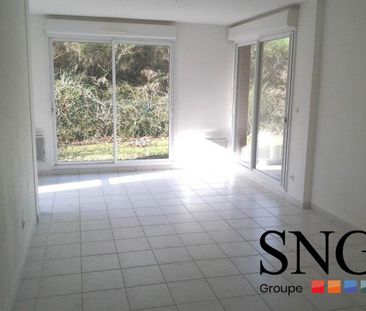 T2 AVEC TERRASSE + 2 PARKING - Photo 1