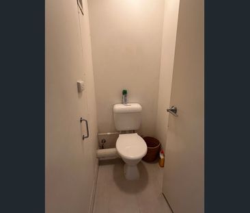 Fully Furnished 2-Bedroom Apartment in the Heart of Southport – Wal... - Photo 2