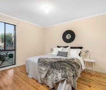 What A Location! - Photo 4