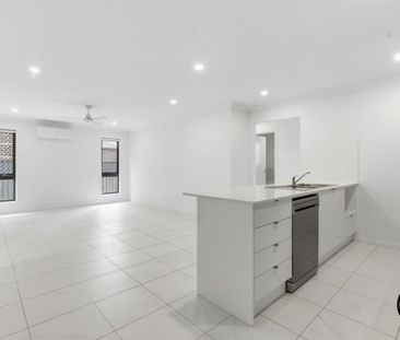 🌿 Stylish & Brand New – Move Into Your Modern Dakabin Home! - Photo 2