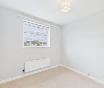 4 bedroom detached house to rent - Photo 5