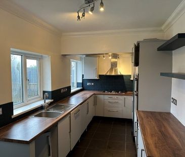 Great Western Terrace, Swansea, SA6 - Photo 3