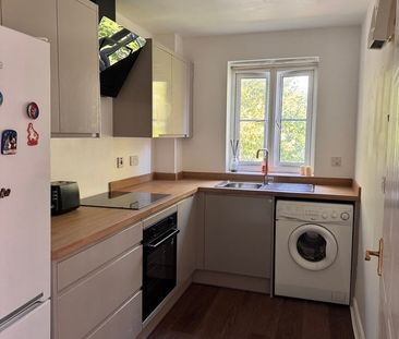 2 Bed Flat, Bristol South End, BS3 - Photo 3