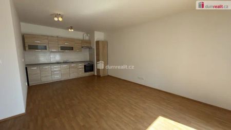 Pronájem prostorného bytu 2+KK, Kolín II - U Vodárny - Photo 2
