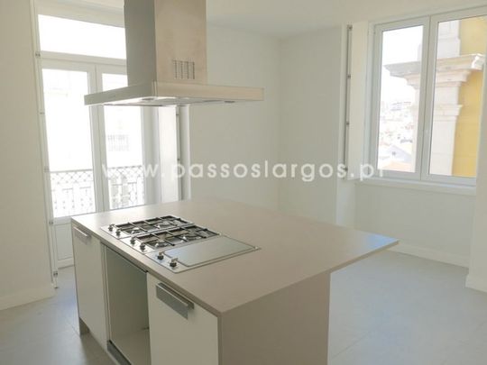 5 room luxury Flat for rent in Lisbon, Portugal - Photo 1