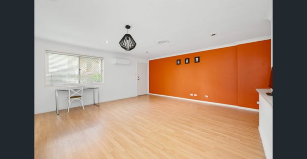 Spacious Family Home with Pool, Solar Power & Dual-Living Potential - Photo 1