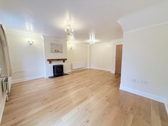 3 bedroom semi-detached house to rent - Photo 1