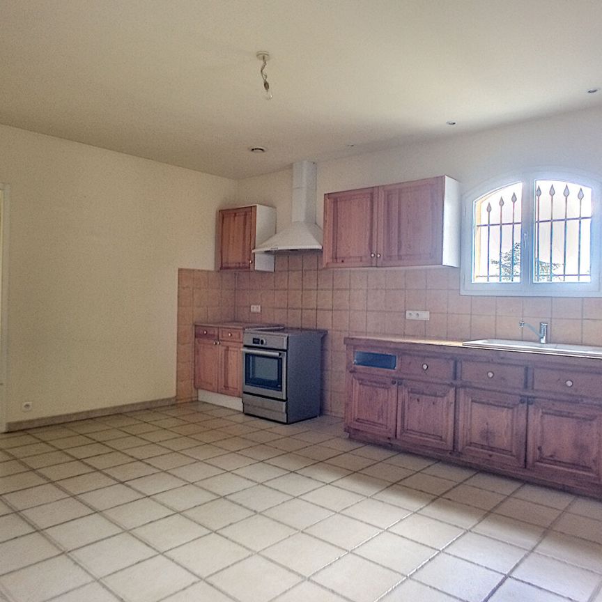 MAISON RECENTE VILLENEUVE LES AVIGNON - 5 pièce(s) - 150 m2, - Photo 1