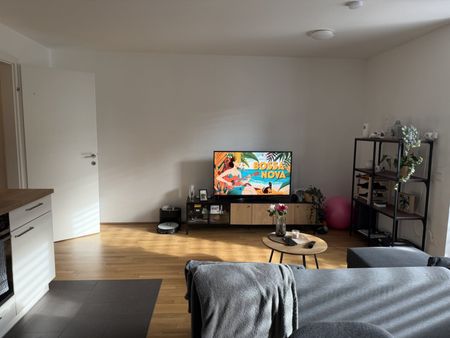 Moderne 2-Zimmer-Wohnung mit Balkon in Linz – Nähe Südbahnhofmakrt - Photo 2