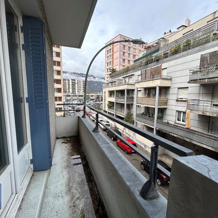 Location Appartement 1 pièce 27m² GRENOBLE 38100 - Photo 4