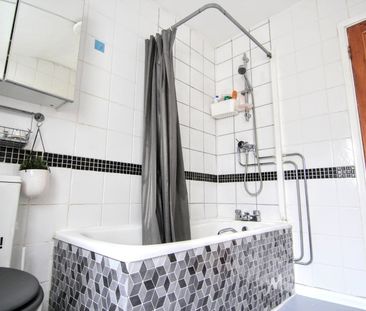 1 Bed Flat, Sterling Way, N18 - Photo 2