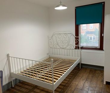 3 Bed Terraced House, Norfolk Road, E6 - Photo 4