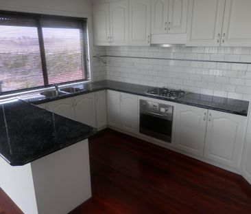 Modern Comfort in a Prime Glenroy Location! - Photo 5