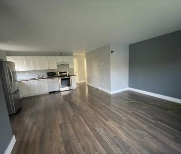22A Lucien Drive – 4 BED 1.5 BATH DARTMOUTH FAMILY DUPLEX AVAILABLE... - Photo 2