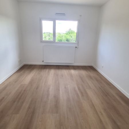 Location Maison 115 m² - Photo 1