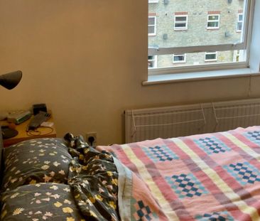 Room in a Shared Flat, Weavers Way, NW1 - Photo 4