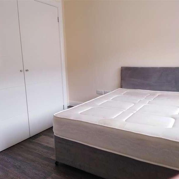 Wern Terrace, Port Tennant, Swansea, SA1 - Photo 1