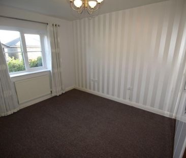 2 bedroom ground floor flat to rent - Photo 6