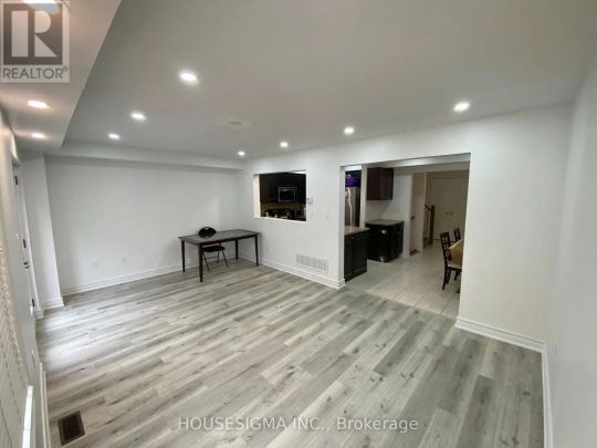 1430 FOREST STREET - Photo 1