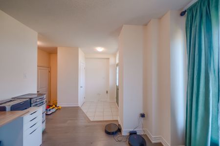 For Lease - 124 Fruitvale Circle, Brampton, Ontario - Photo 2