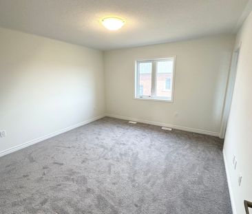 For Lease - 3023 Hollyberry Trail, Pickering, Ontario - Photo 3