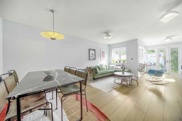 St. Francis Place, Balham, SW12 - Photo 1