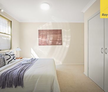 STYLISH BRICK HOME WITH SPACE, COMFORT & LOCATION - Photo 3