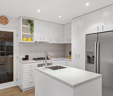 PRIVATE, PEACEFUL & CENTRAL! - Photo 4