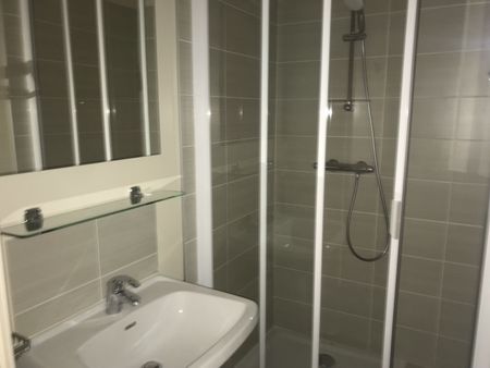 LOCATION 69005 LYON - APPARTEMENT T5 - garage - balcon , Lyon - Photo 2