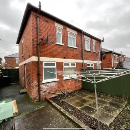 8 Dhu Varren Parade, Belfast, BT13 3FJ - Photo 3