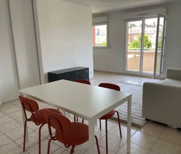 BEAU T2 EN RESIDENCE SECURISEE AVEC BALCON ET PARKING REMICOURT CHA... - Photo 2