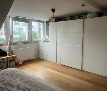 Charmante Penthousewohnung direkt am Park - Foto 4