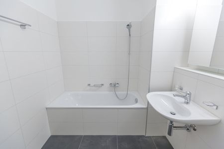 Charming 2.5-room apartment for rent in Fribourg! - Photo 4