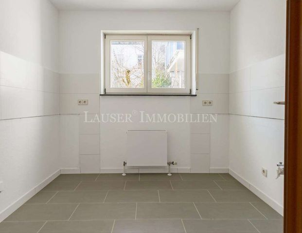 Helle 4-Zimmer-Wohnung mit Balkon in S-Hoffeld - Photo 1