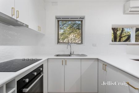 3/24-26 Brixton Rise, Glen Iris - Photo 2